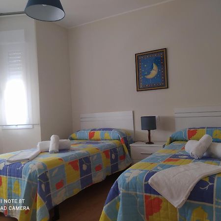 Vivienda Turistica Ramon Trillo En Muxia Apartment ภายนอก รูปภาพ