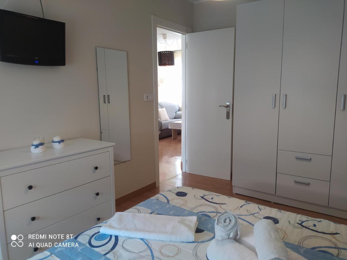 Vivienda Turistica Ramon Trillo En Muxia Apartment ภายนอก รูปภาพ